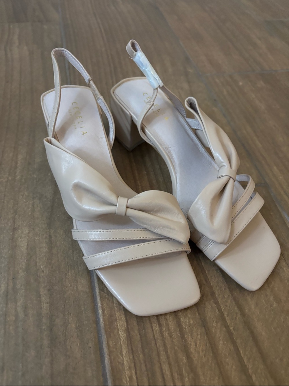 CECELIA NEW YORK Cream Bow Slingback Block Heel Sandal